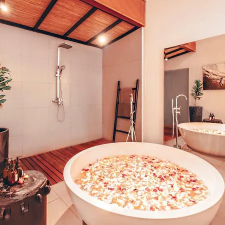 Suites Infinity & Beyond Seminyak  Bagian luar foto